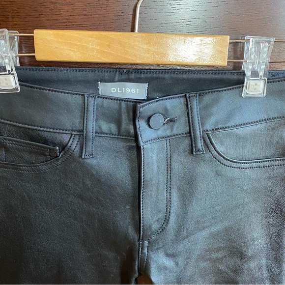 DL1961 - Emma Low Rise Skinny in Poseidon Size 25 Leather - Picture 6 of 12